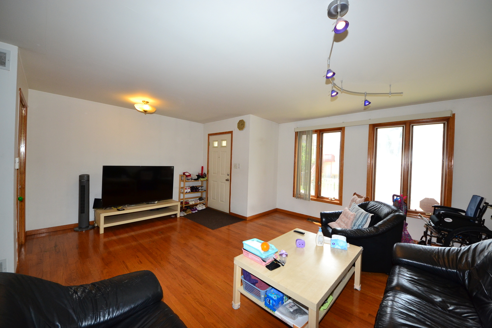 2823 South Farrell Street Chicago, IL 60608 - Photo 4 of 22