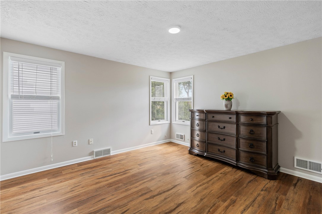 823 Bram Hall Drive Greece, NY 14626 - Photo 21 of 42