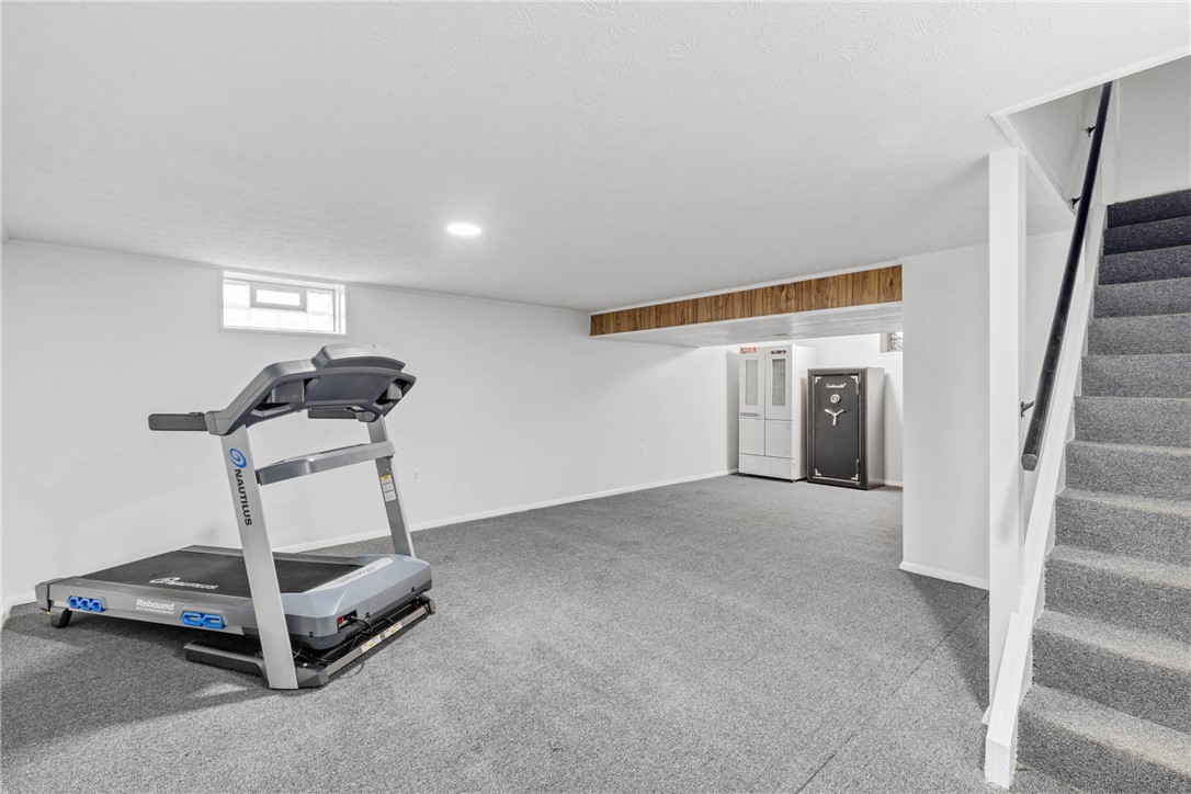 823 Bram Hall Drive Greece, NY 14626 - Photo 31 of 42