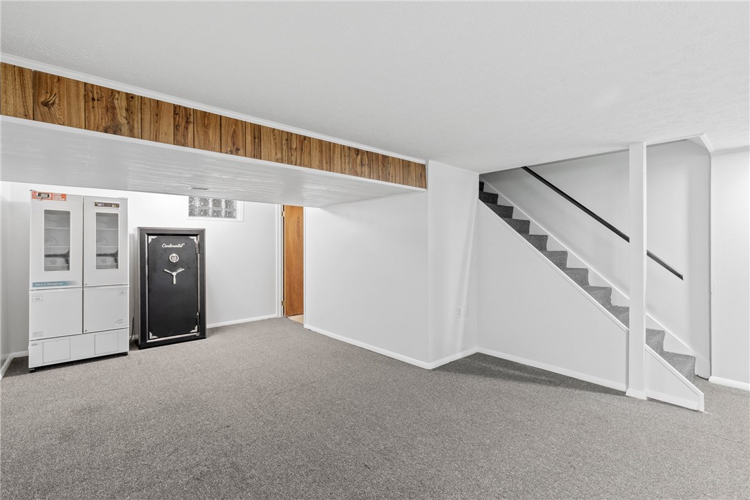 823 Bram Hall Drive Greece, NY 14626 - Photo 32 of 42