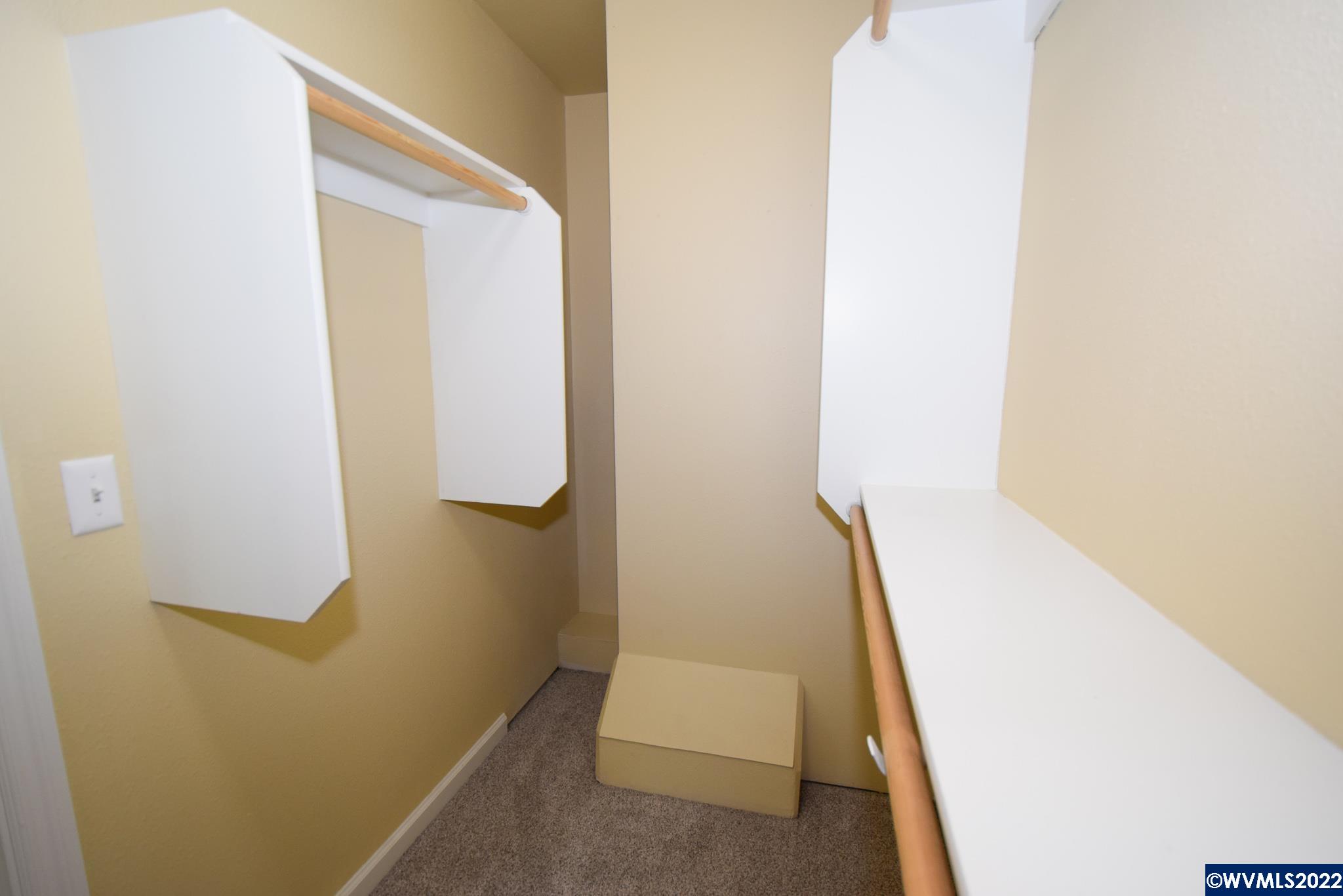 1258 Barnick Road Northeast Keizer, OR 97303 - Photo 13 of 25 Gallery Image 13
