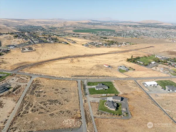 $365,000 | 32633 Mammoth Drive, Kennewick, WA 99338
