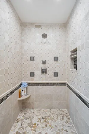 $4,995 | 6111 Kalen Drive, Woodbury, MN 55129