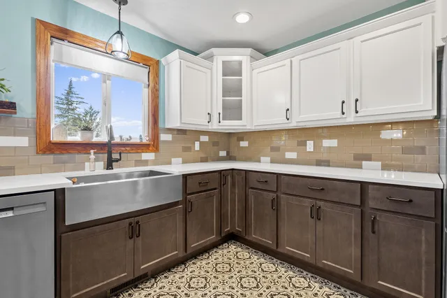 $399,000 | 530 South 300 East, Kouts, IN 46347