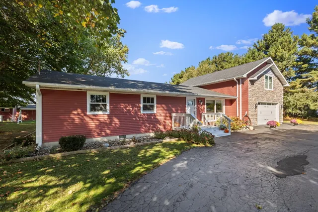 $399,000 | 530 South 300 East, Kouts, IN 46347