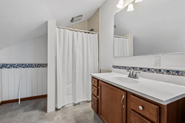 $399,000 | 530 South 300 East, Kouts, IN 46347