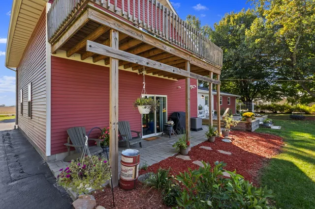 $399,000 | 530 South 300 East, Kouts, IN 46347