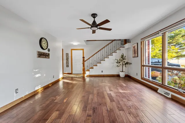 $399,000 | 530 South 300 East, Kouts, IN 46347