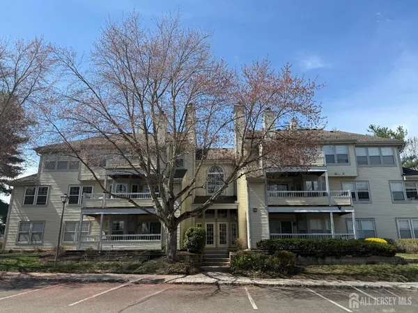 $2,450 | 103 Claridge Court, Unit 5, Princeton, NJ 08540