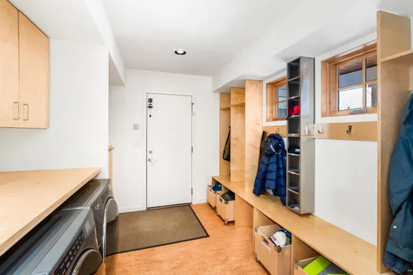 $879,900 | 1938 Middle Lane, Duluth, MN 55811