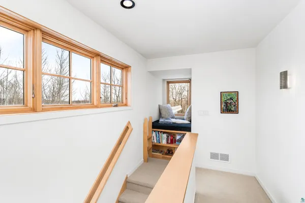 $879,900 | 1938 Middle Lane, Duluth, MN 55811