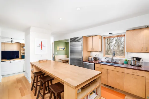 $879,900 | 1938 Middle Lane, Duluth, MN 55811