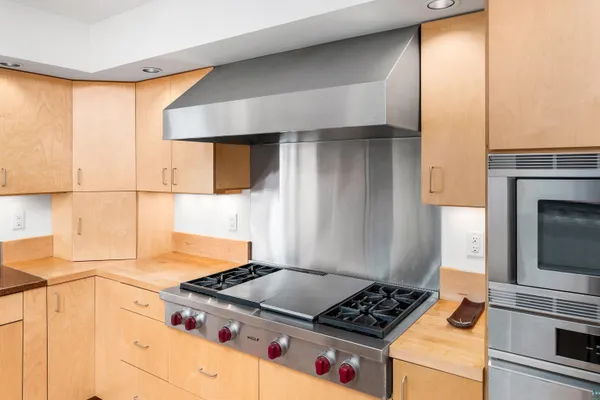 $879,900 | 1938 Middle Lane, Duluth, MN 55811