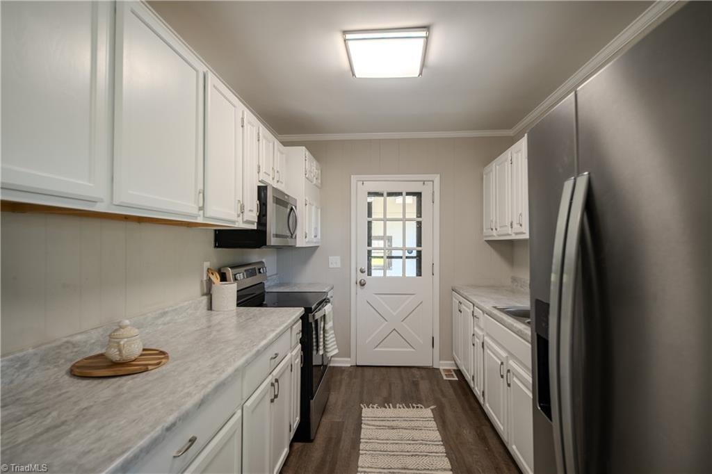 1690 Community Road Lexington, NC 27295 - Photo 14 of 29