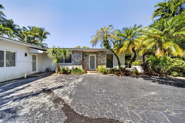 $6,295 | 10142 Southwest 79th Avenue, Miami, FL 33156