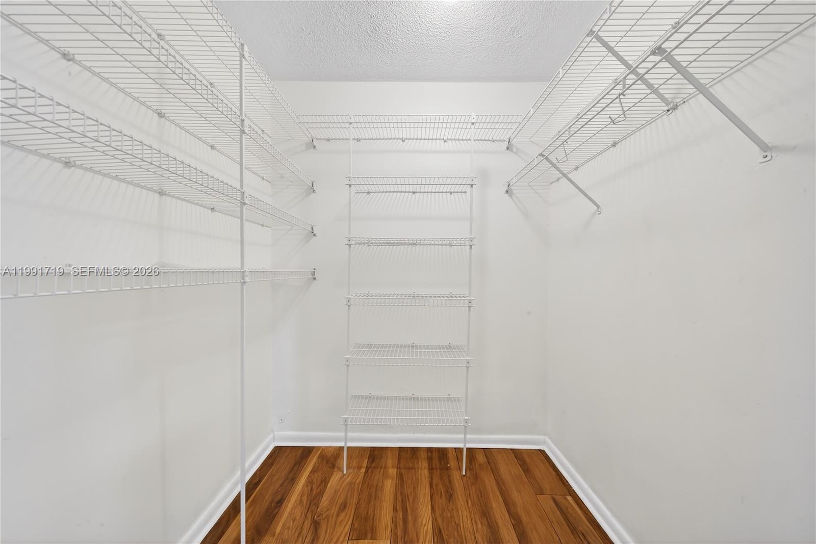 10142 Southwest 79th Avenue Miami, FL 33156 - Photo 39 of 53