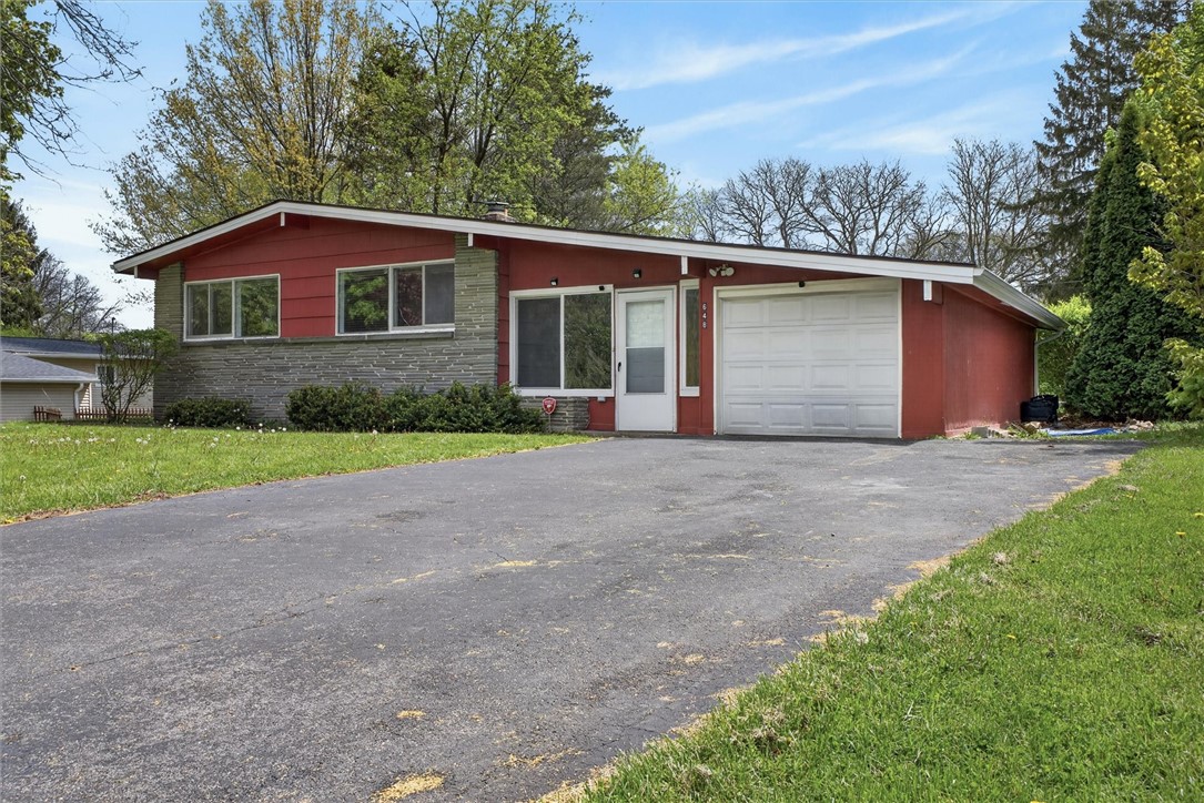 648 Pinnacle Road Henrietta, NY 14534 - Photo 2 of 45