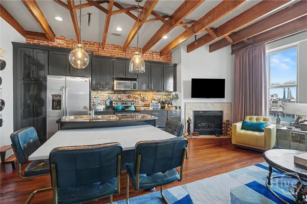 $698,000 | 101 Barnard Street, Unit 401, Savannah, GA 31401