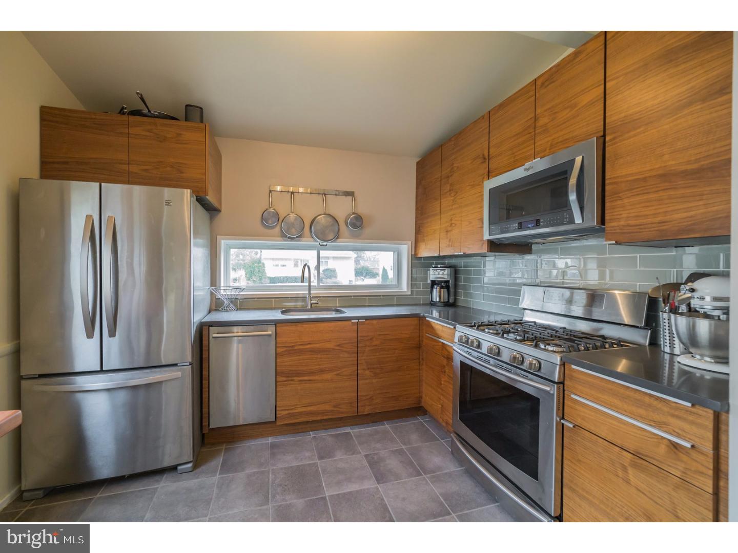 427 Haywood Road Ambler, PA 19002 - Photo 7 of 21 Gallery Image 7