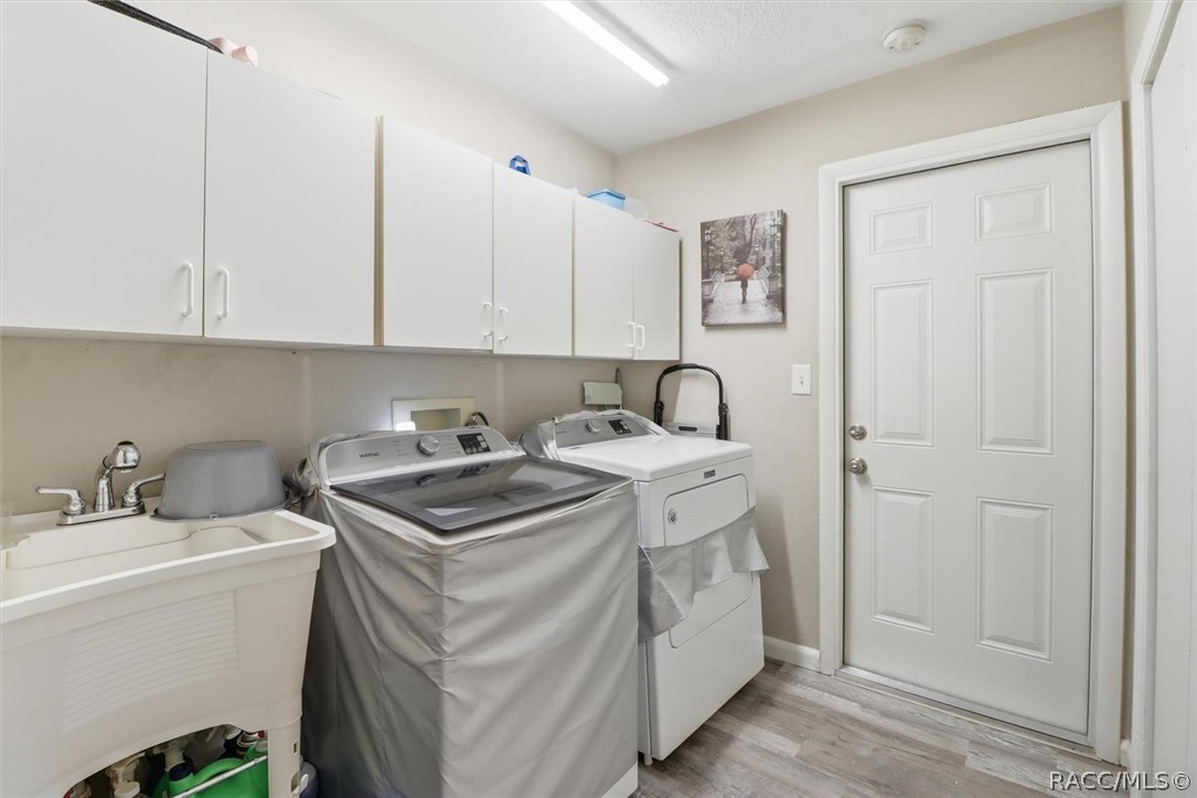 2507 Bluegrass Street Inverness, FL 34453 - Photo 32 of 43 Inside laundry area