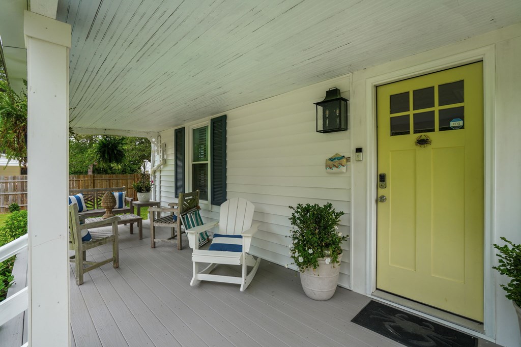 23345 Fairview Road Cape Charles, VA 23310 - Photo 6 of 65 Open Font Porch