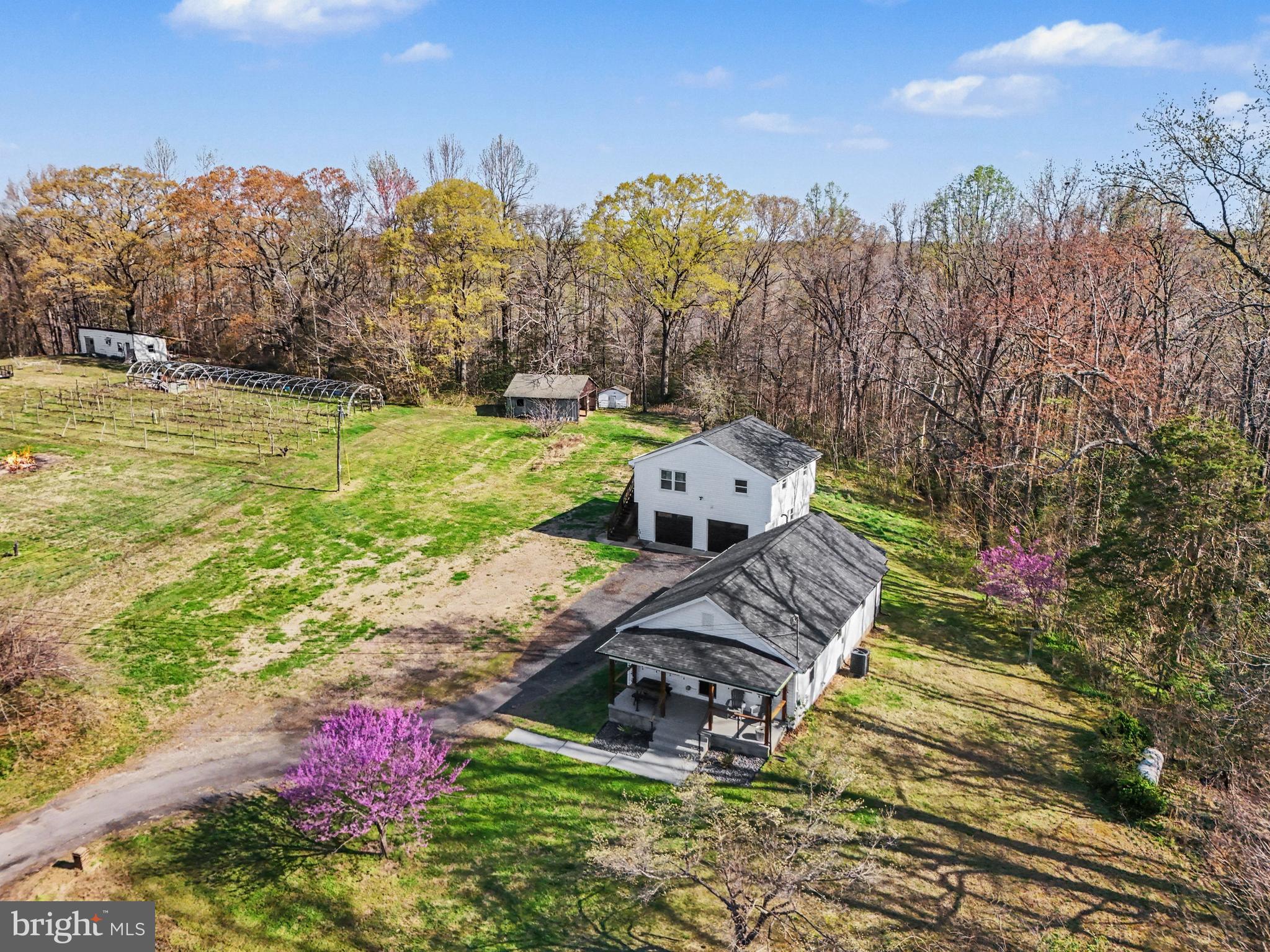 2137 Chapel Way King George, VA 22485 - Photo 4 of 65 a garden view with sitting space