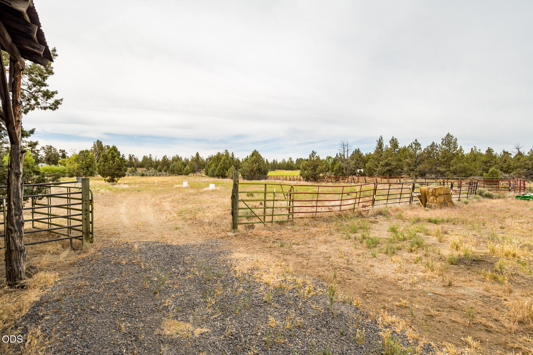 22305 Neff Road Bend, OR 97701 - Photo 52 of 55