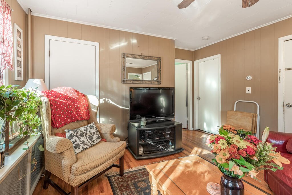 29 Prospect Street Gloucester, MA 01930 - Photo 7 of 28