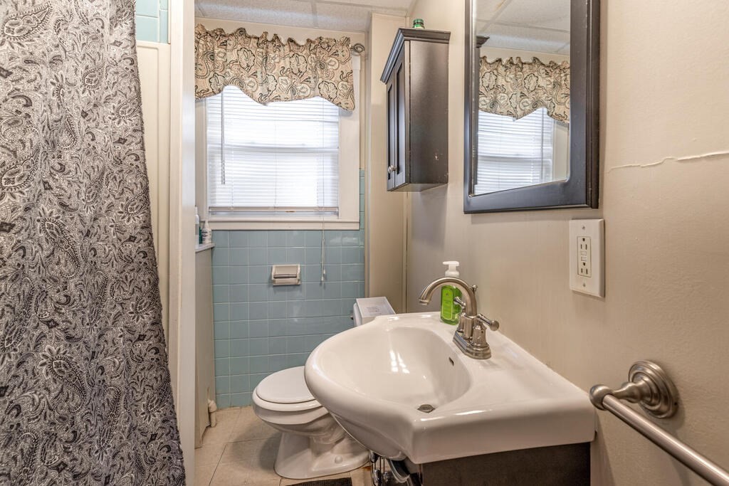 29 Prospect Street Gloucester, MA 01930 - Photo 9 of 28