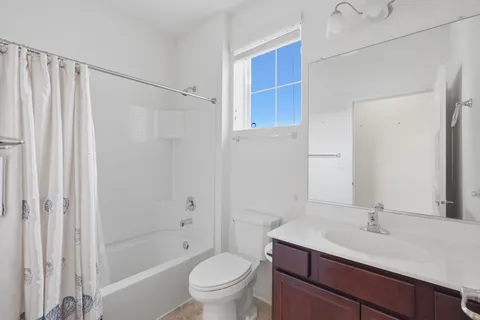 $299,000 | 1882 Southern Circle, Unit 1882, Pingree Grove, IL 60140