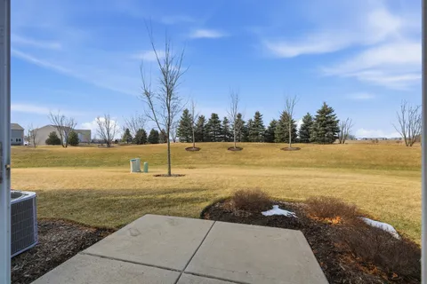 $299,000 | 1882 Southern Circle, Unit 1882, Pingree Grove, IL 60140