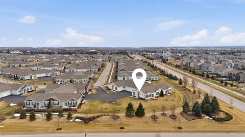 $299,000 | 1882 Southern Circle, Unit 1882, Pingree Grove, IL 60140