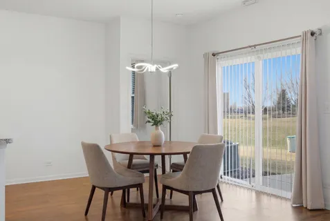 $299,000 | 1882 Southern Circle, Unit 1882, Pingree Grove, IL 60140