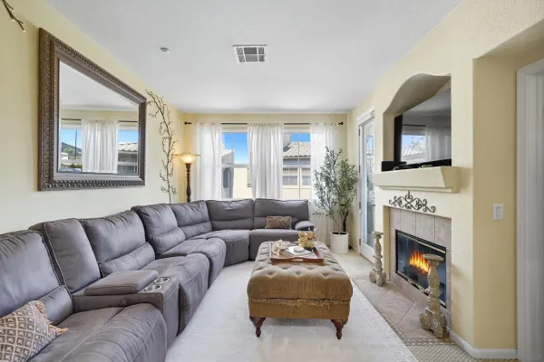 $719,900 | 380 Callesita Mariola, Chula Vista, CA 91914