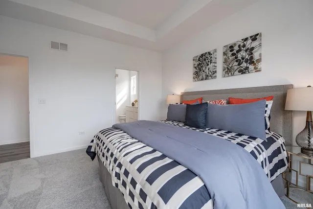 $504,990 | 9 Faiths Way, Bettendorf, IA 52722