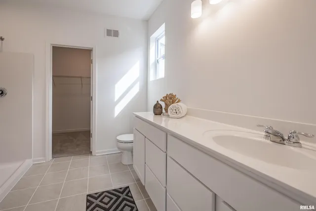 $504,990 | 9 Faiths Way, Bettendorf, IA 52722