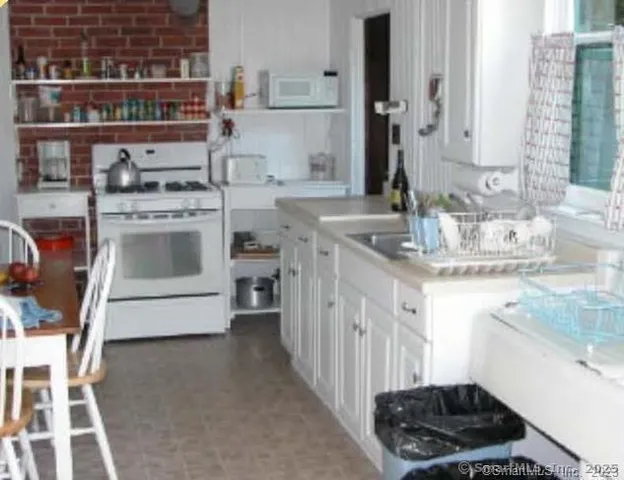 $4,500 | 146 Buffalo Bay Road, Madison, CT 06443