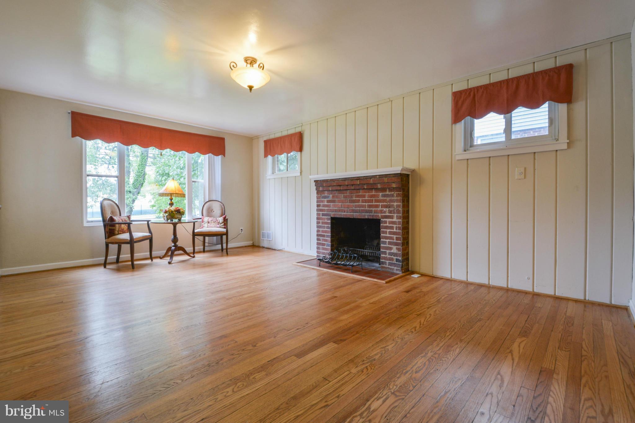 3416 Randolph Road Silver Spring, MD 20902 - Photo 3 of 30 Family Room