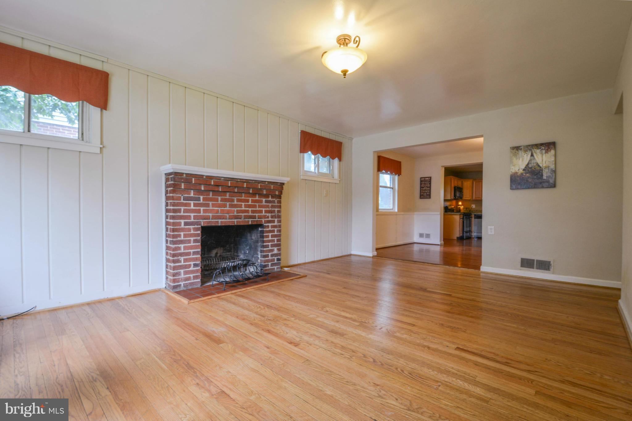 3416 Randolph Road Silver Spring, MD 20902 - Photo 4 of 30 Family Room