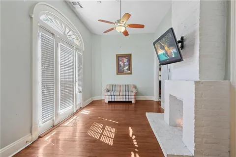 $799,000 | 920 Frenchmen Street, New Orleans, LA 70116