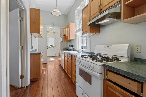 $799,000 | 920 Frenchmen Street, New Orleans, LA 70116