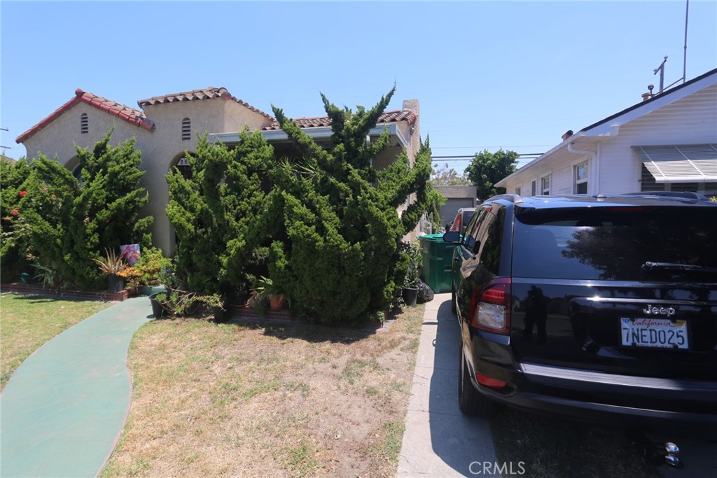 6072 Myrtle Avenue Long Beach, CA 90805 - Photo 2 of 12