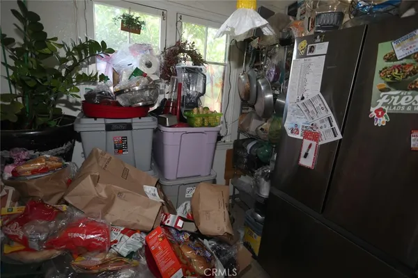 $735,000 | 6072 Myrtle Avenue, Long Beach, CA 90805