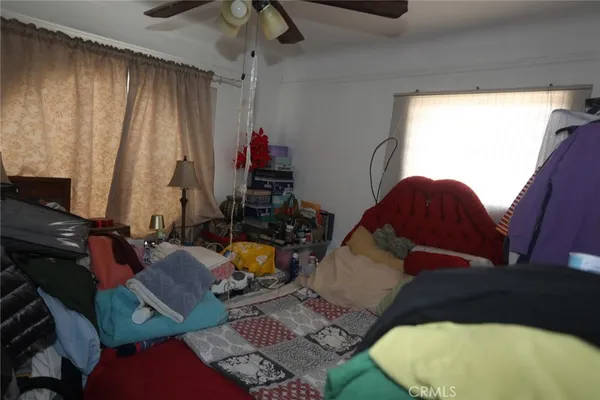 $735,000 | 6072 Myrtle Avenue, Long Beach, CA 90805