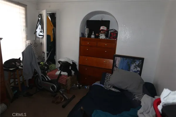 $735,000 | 6072 Myrtle Avenue, Long Beach, CA 90805