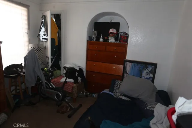 $735,000 | 6072 Myrtle Avenue, Long Beach, CA 90805