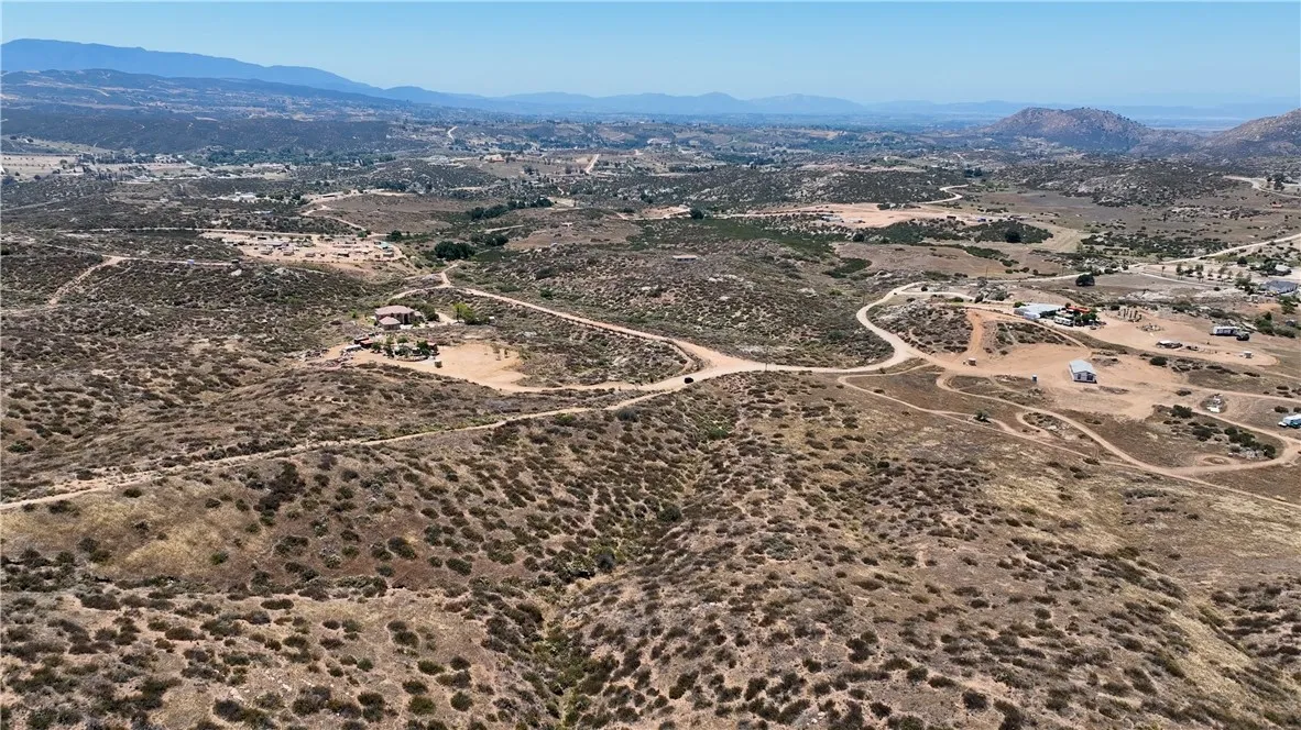 1 Intrepid Road Temecula, CA 92592 - Photo 6 of 13