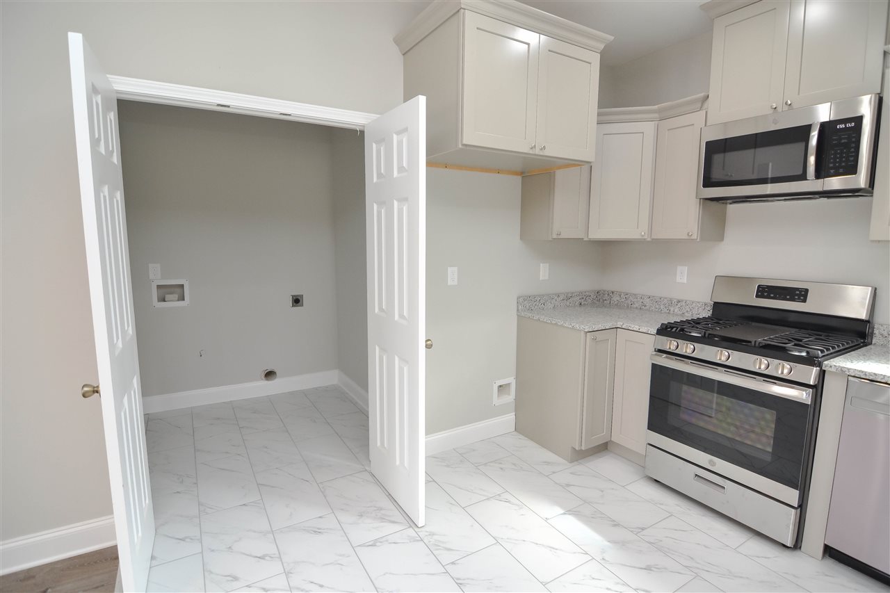 8053 Ellis Road Bartlett, TN 38133 - Photo 6 of 13 Gallery Image 6