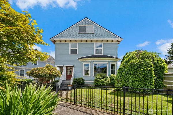 $395,000 | 209 East 8th Street, Aberdeen, WA 98520