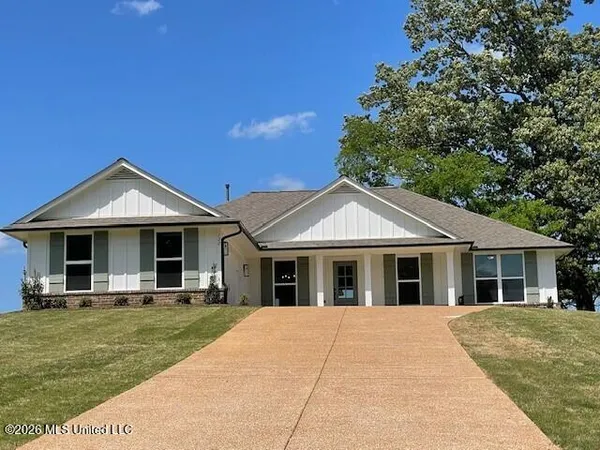 $376,550 | 120 Farley Road, Byhalia, MS 38611
